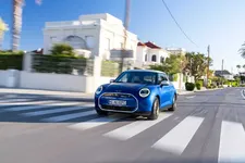 P90550278-mini-cooper-se-05-2024-2250px.webp