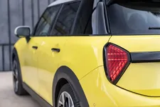 P90591117-mini-cooper-s-5-door-03-2025-2250px.webp