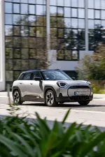 P90596651-the-mini-aceman-e-06-2025-1000px.webp