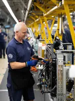 on-under-bmw-group-assembly-production-2026-1125px.webp