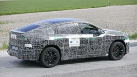 bmw-ix4-2026-erlkonig.webp