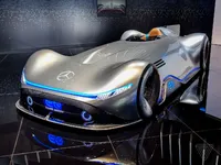 1810_mercedes_eq_silver_arrow_vsavov1 (1).webp