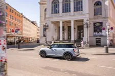 106-mini-cooper-s-5-door-paul-smith-edition-2250px.webp