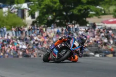 P90643643_highRes_orangecat-racing-at-.webp