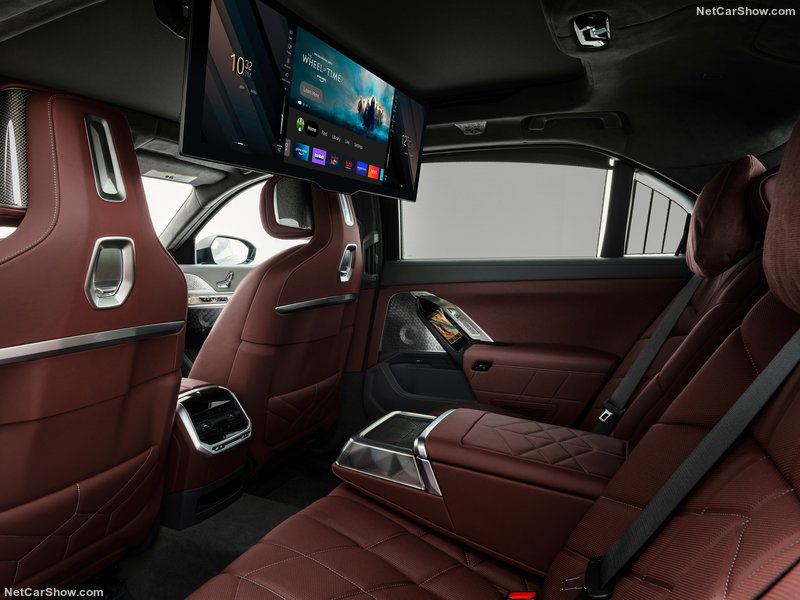 BMW-7-Series-2023-800-41.jpg